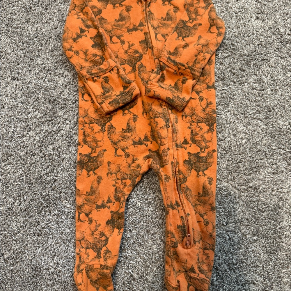 Kate Quinn Chicken Footie